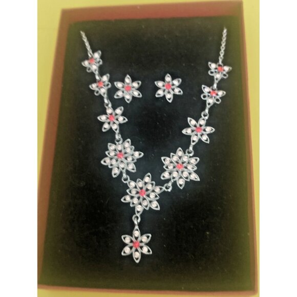 Red and Clear Rhinestone 10 Flower petal 15" necklace and earrings set - Picture 2 of 11